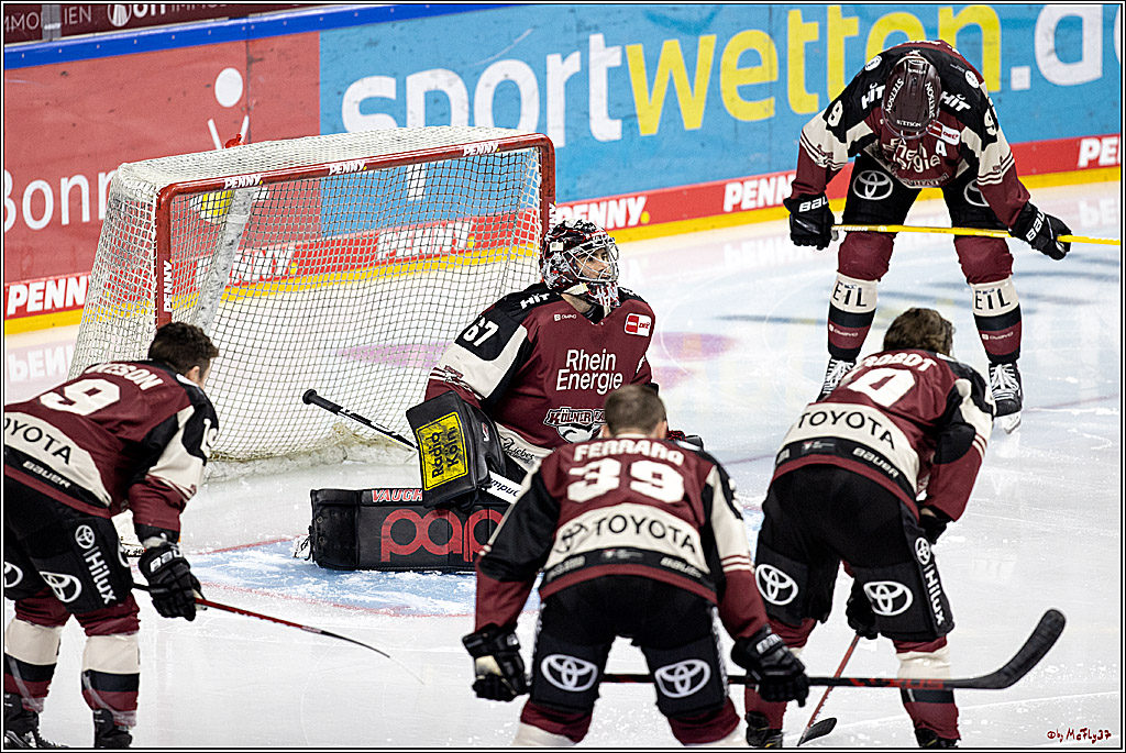 PENNY DEL;  Koelner Haie - Nuernberger Ice Tigers; Koeln, 25.03.2021